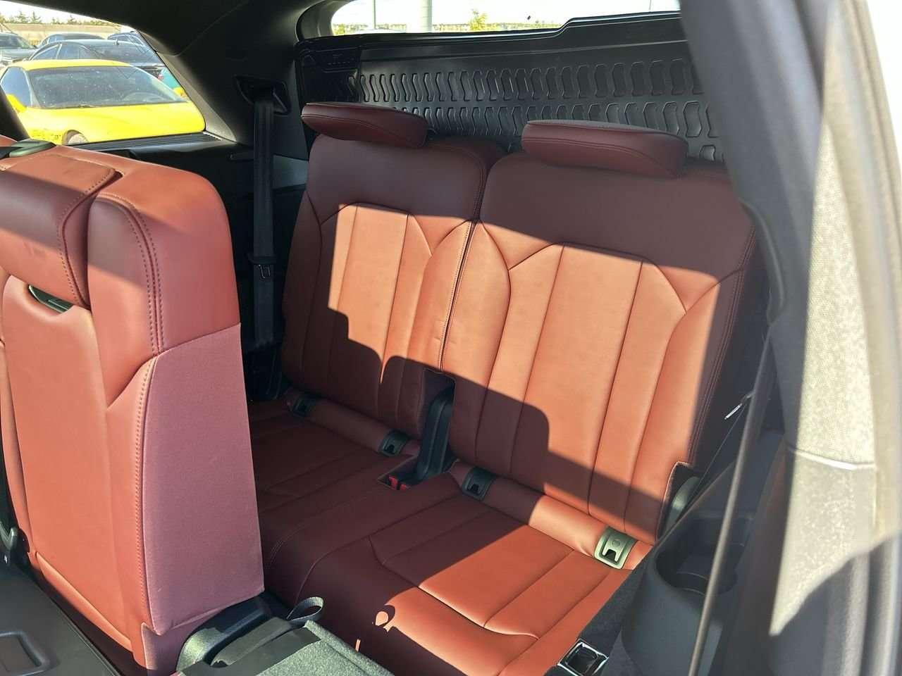 2025 Audi SQ7 4.0 TFSI quattro   Audi Certified Plus Photo