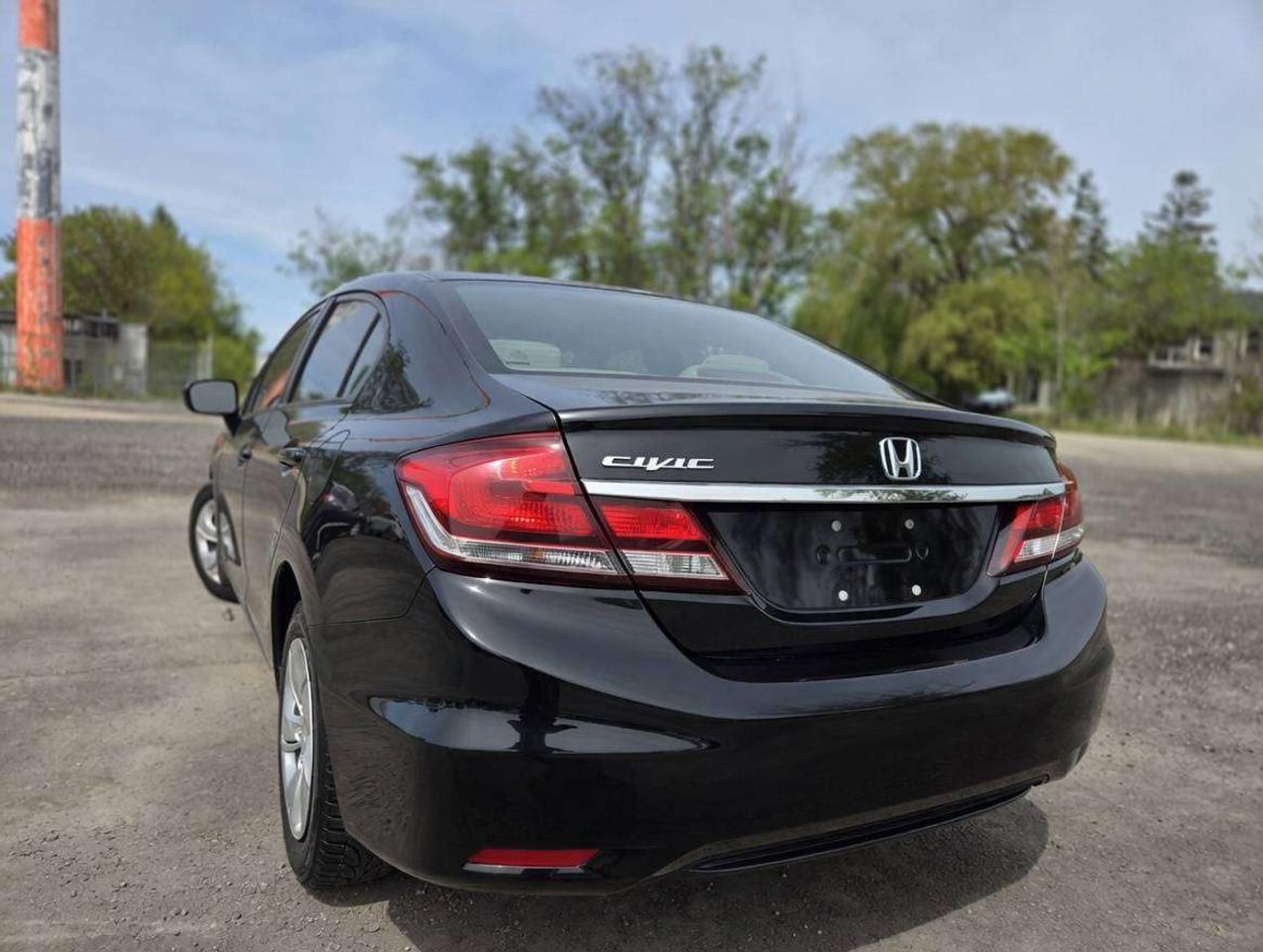 2015 Honda Civic LX (No Accidents) Photo