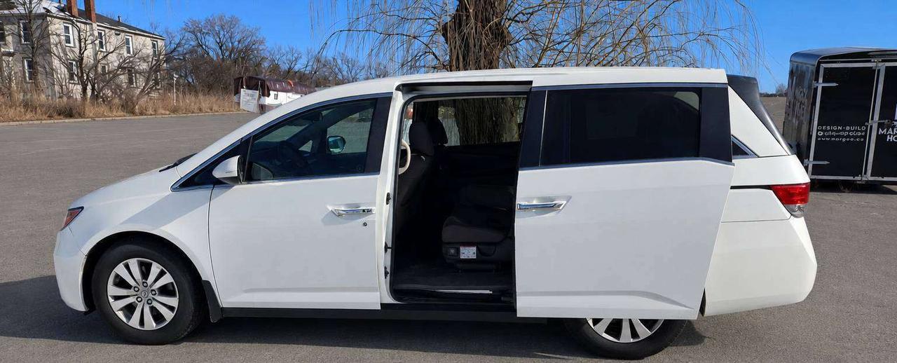 2014 Honda Odyssey EX Photo