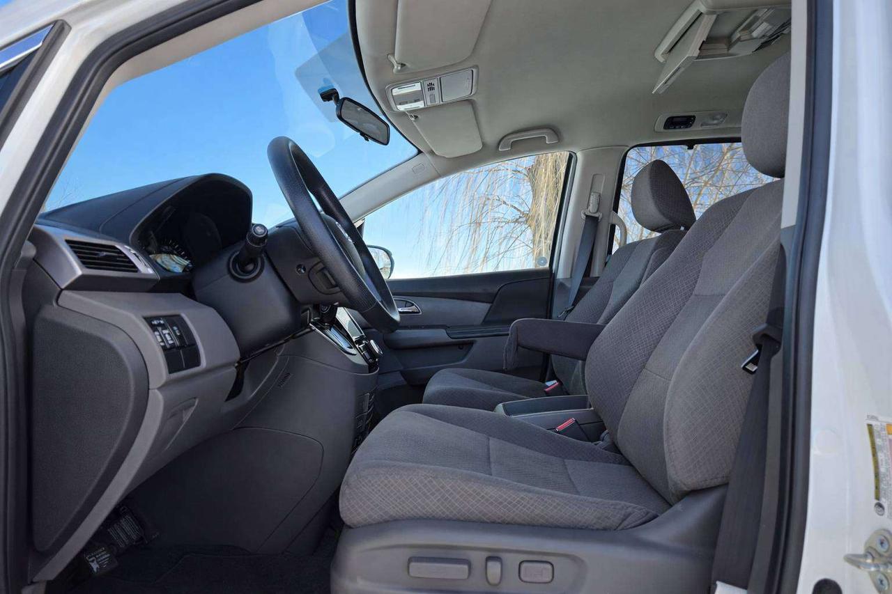 2014 Honda Odyssey EX Photo