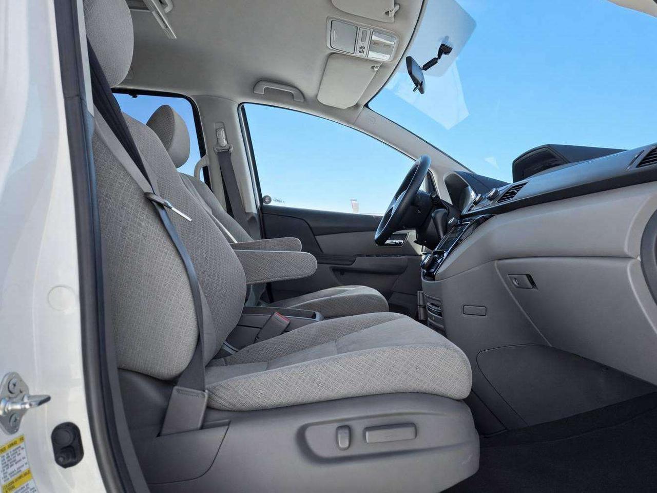 2014 Honda Odyssey EX Photo