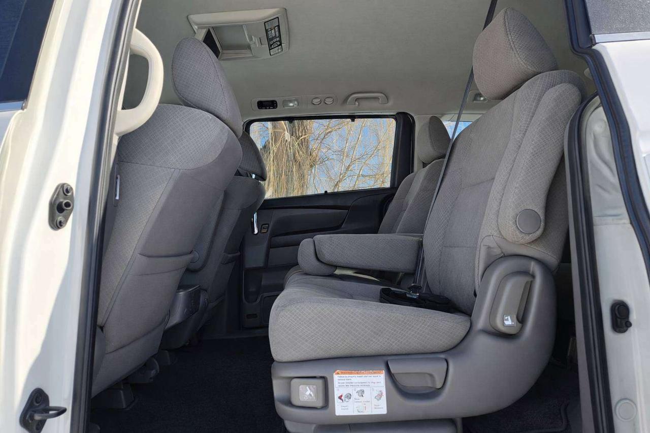 2014 Honda Odyssey EX Photo