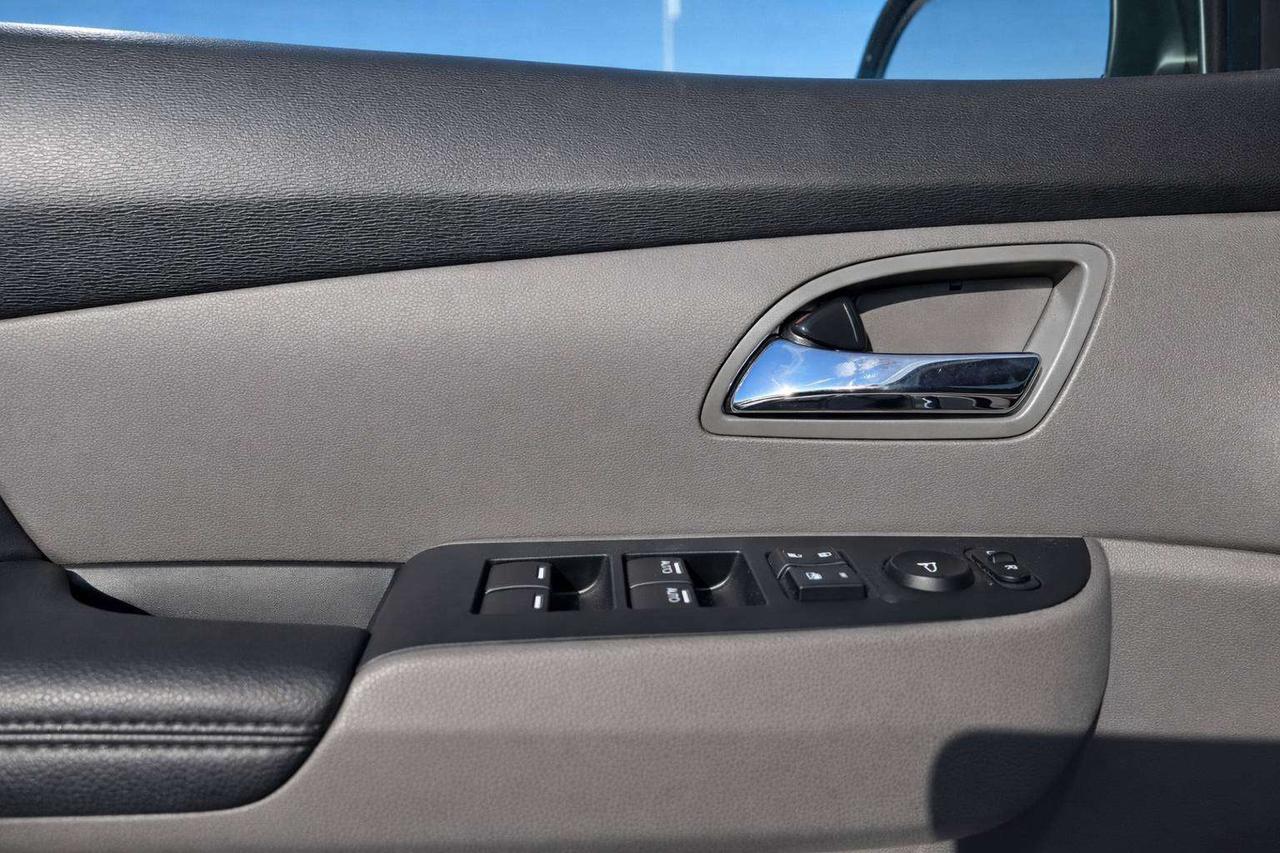 2014 Honda Odyssey EX Photo