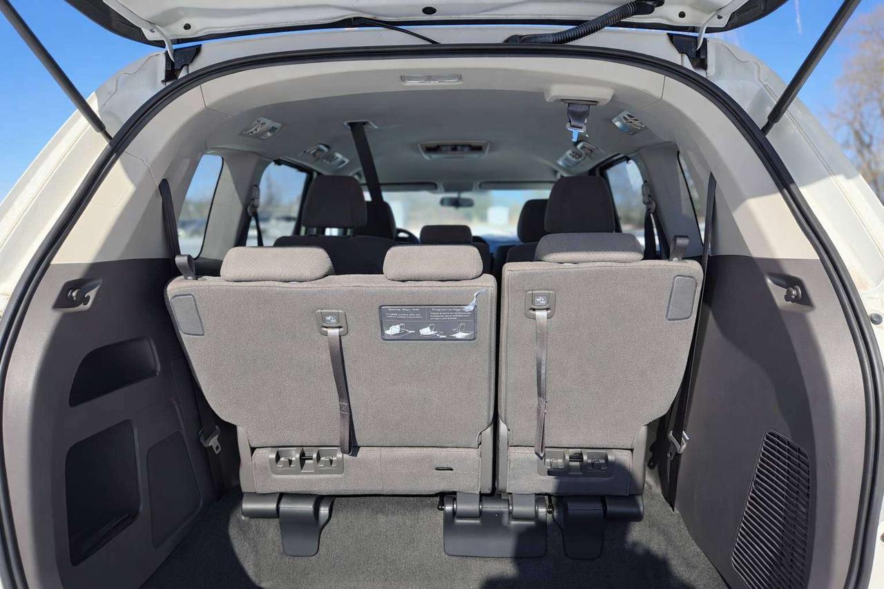 2014 Honda Odyssey EX Photo