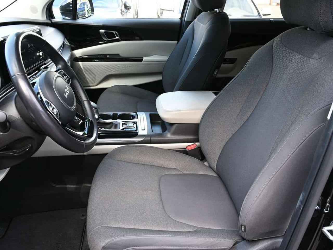 2024 Kia Carnival *Dual Power Doors   Smart Liftgate   Heated Wheel* Photo