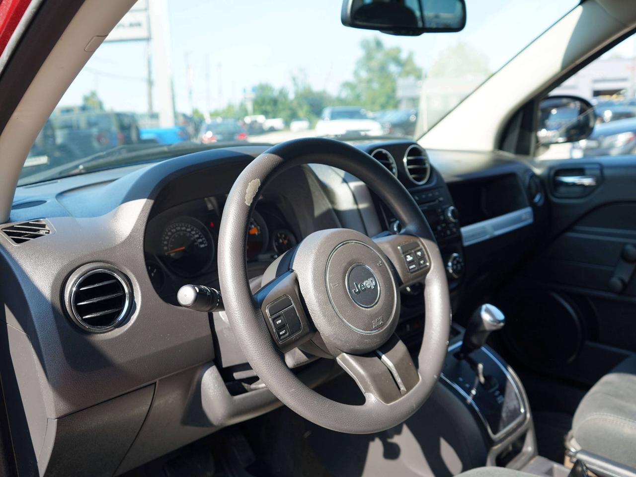 2014 Jeep Compass AUTO,4 CYL,4WD Photo