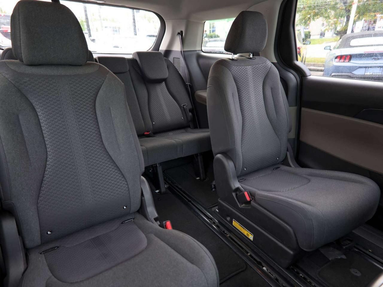 2026 Kia Carnival LX Photo