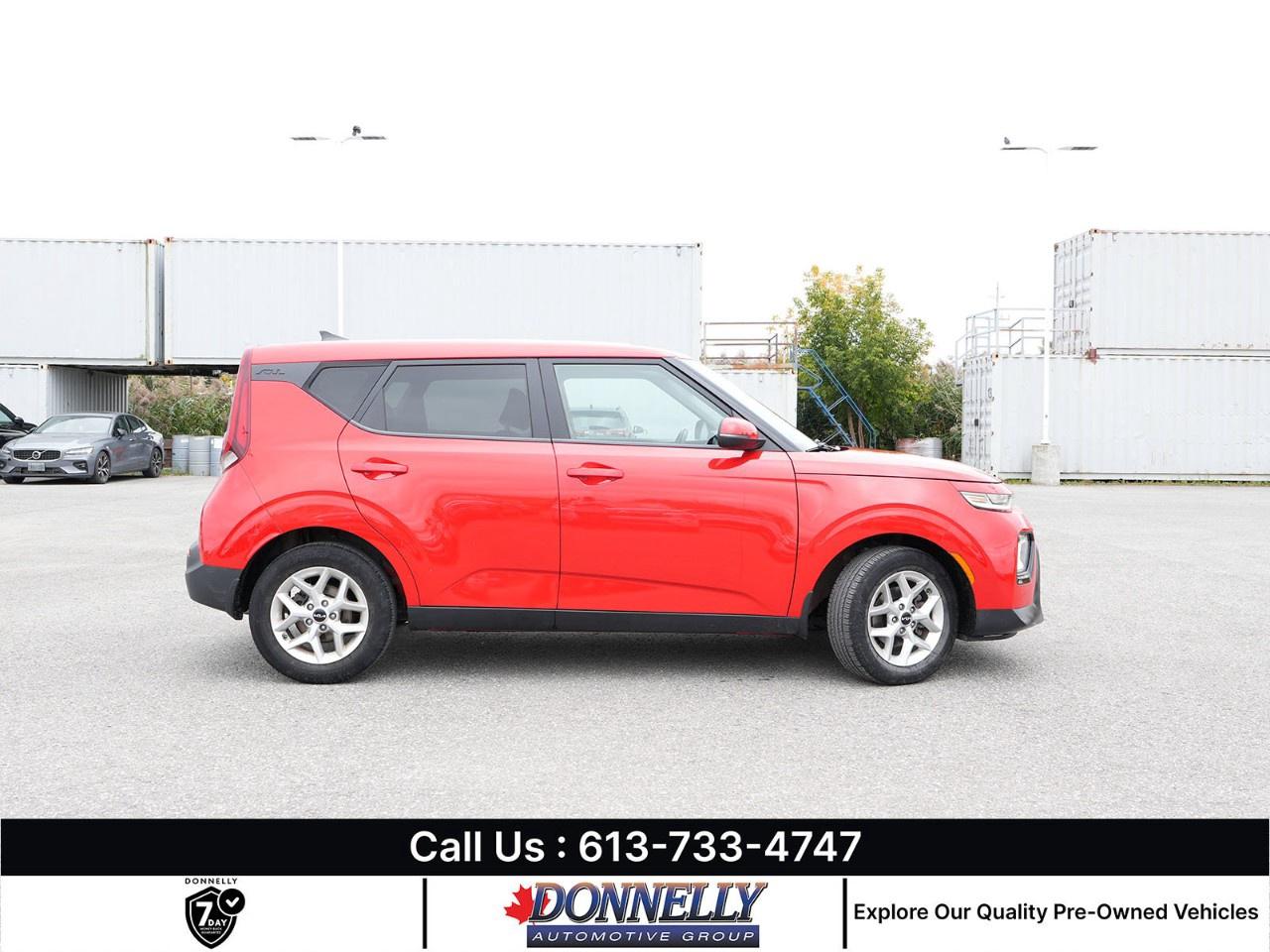 2022 Kia Soul EX IVT Photo1