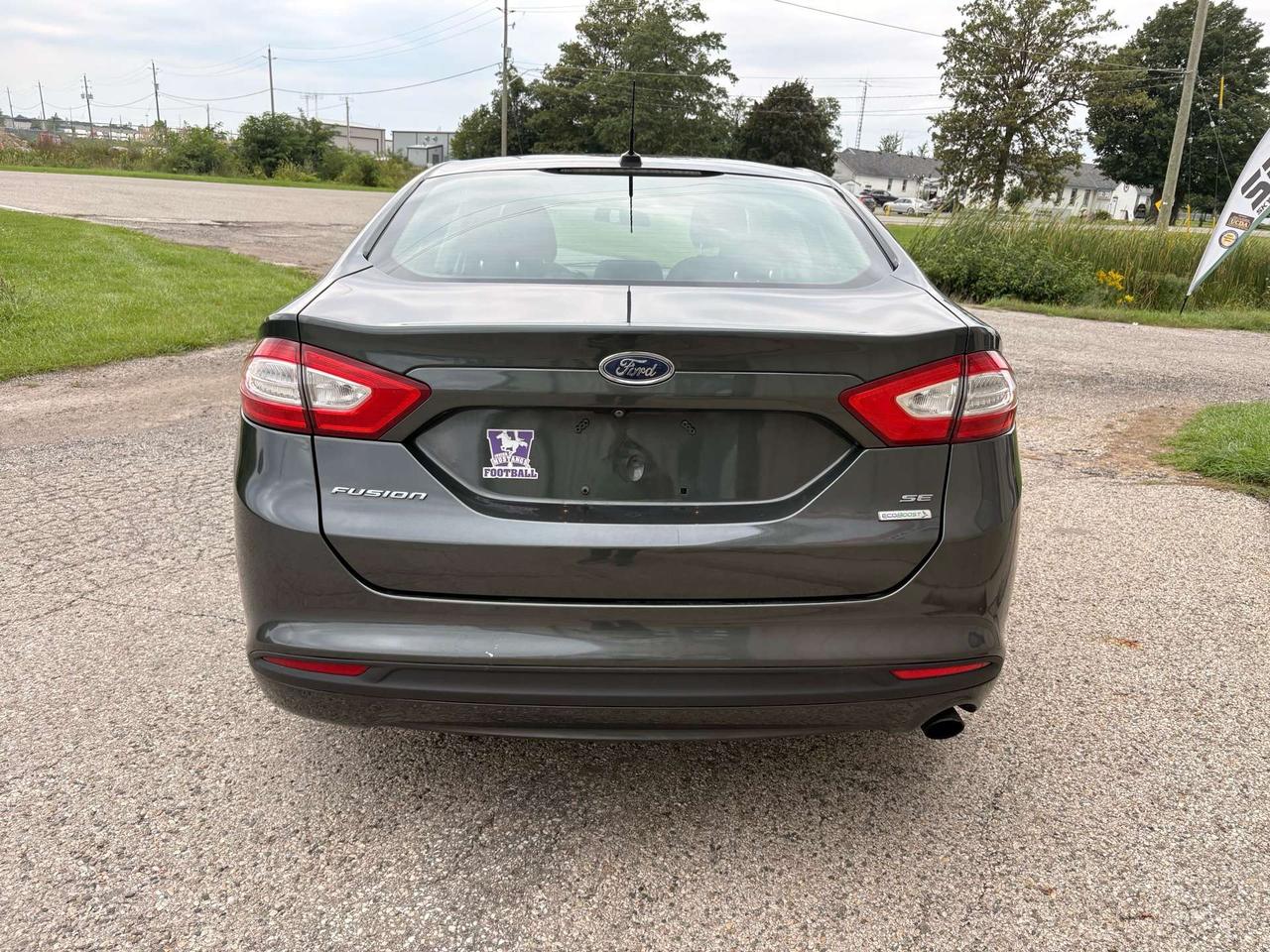 2015 Ford Fusion SE Photo4