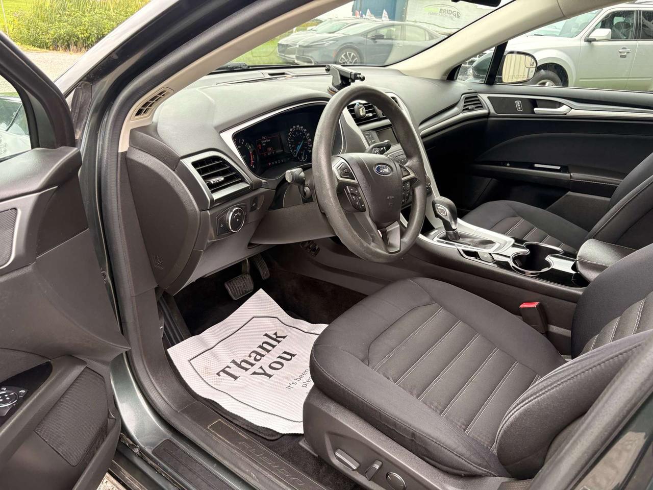 2015 Ford Fusion SE Photo
