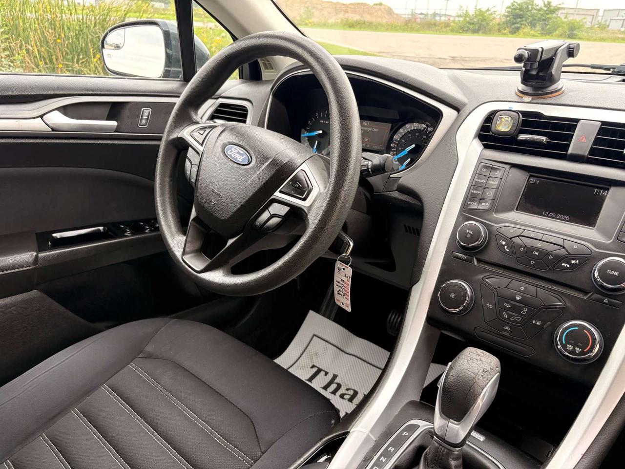 2015 Ford Fusion SE Photo