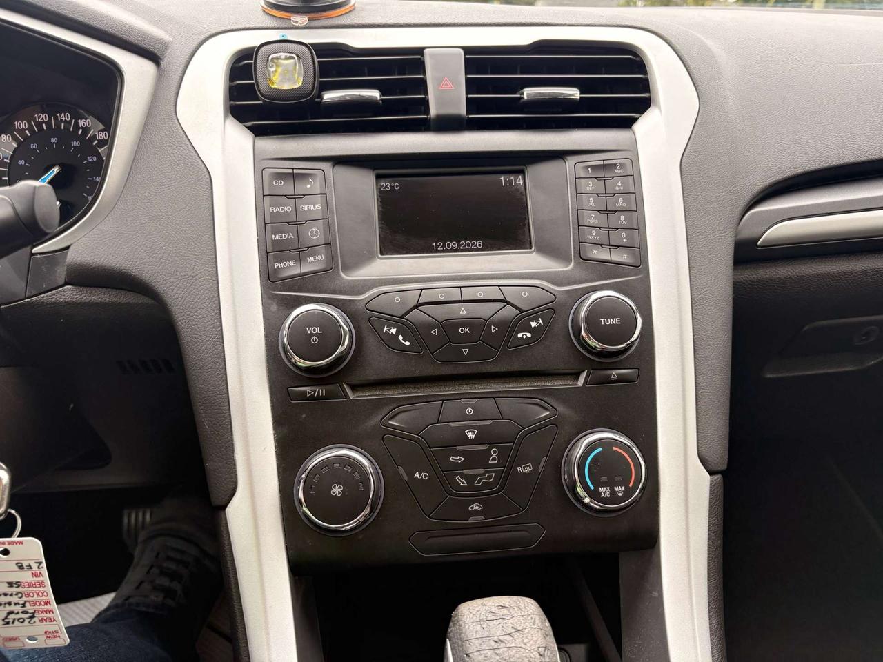 2015 Ford Fusion SE Photo