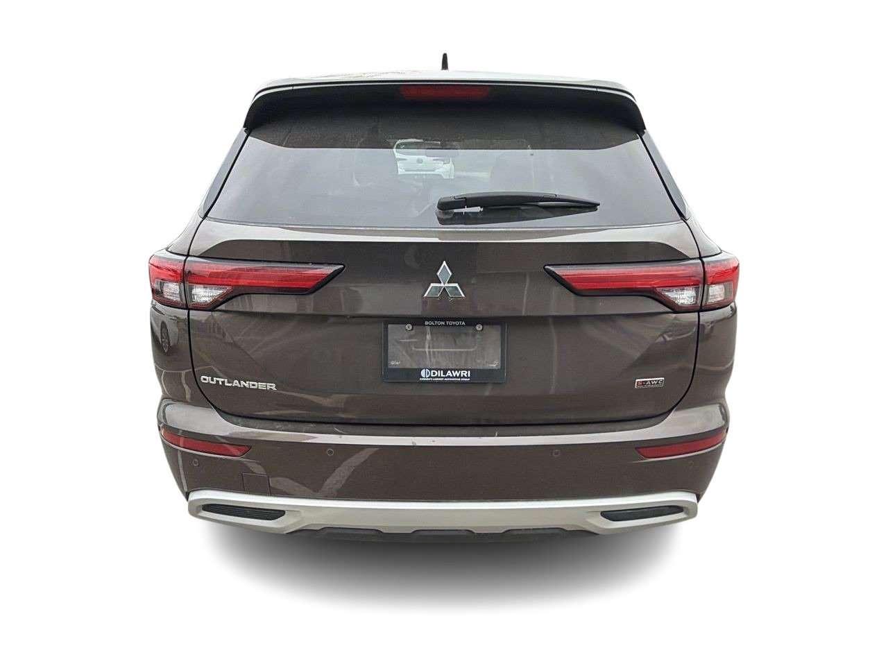 2024 Mitsubishi Outlander SE S-AWC FINANCED PRICE ADVERTISED   PANO SUNROOF   SUEDE/LEATHER SEATS   2 SET TIRES   HEAT STEER Photo
