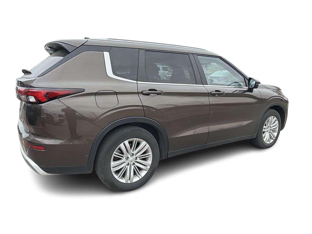 2024 Mitsubishi Outlander SE S-AWC FINANCED PRICE ADVERTISED   PANO SUNROOF   SUEDE/LEATHER SEATS   2 SET TIRES   HEAT STEER Photo