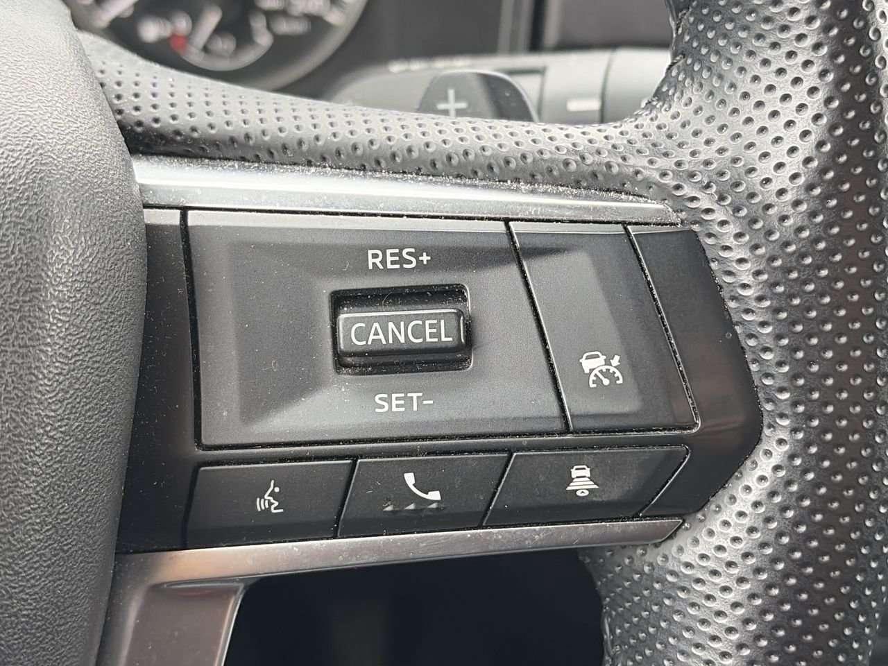 2024 Mitsubishi Outlander SE S-AWC FINANCED PRICE ADVERTISED   PANO SUNROOF   SUEDE/LEATHER SEATS   2 SET TIRES   HEAT STEER Photo