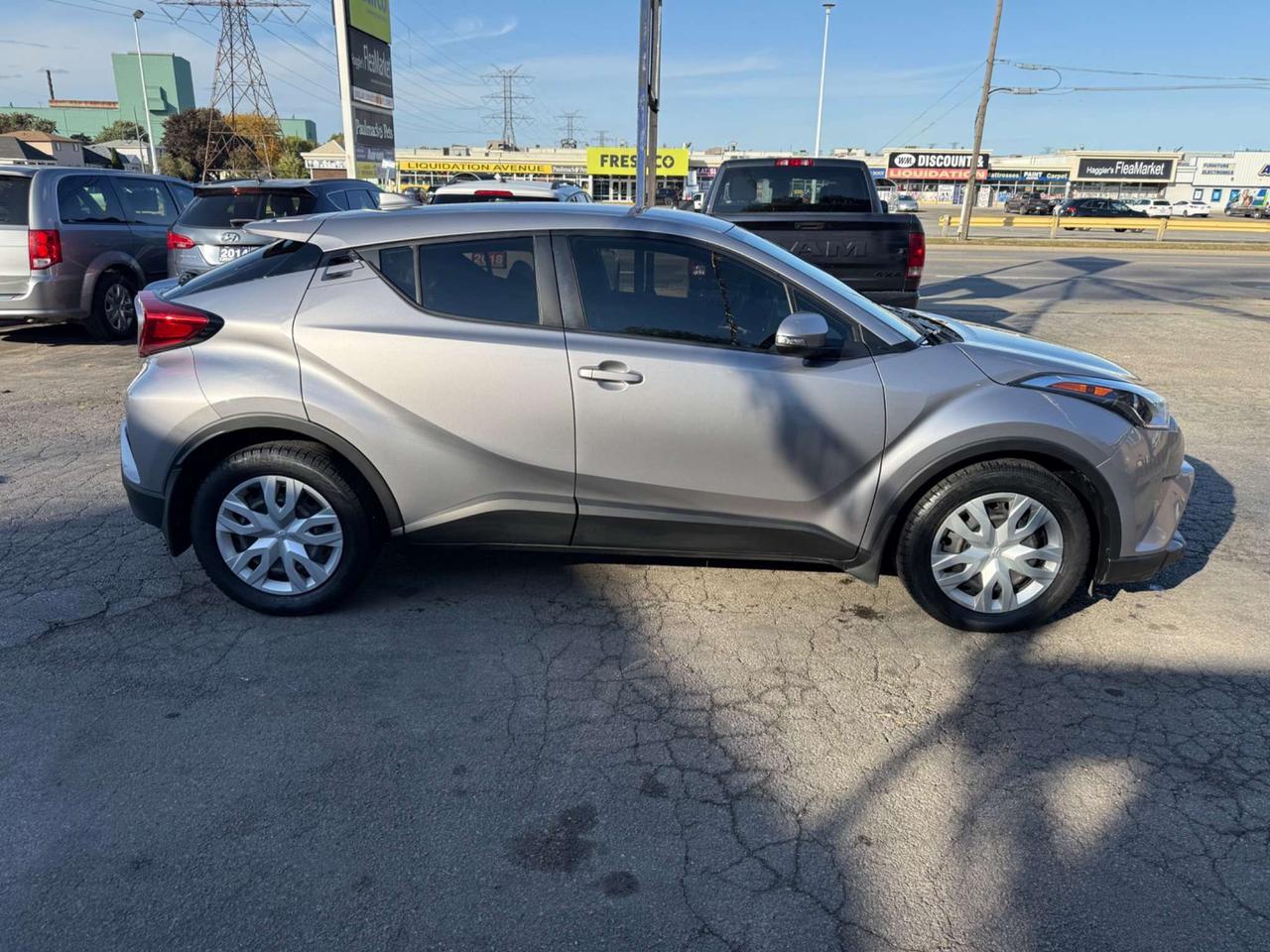 2019 Toyota C-HR XLE *CERTIFIED* Photo