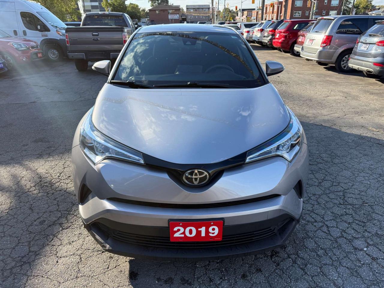2019 Toyota C-HR XLE *CERTIFIED* Photo