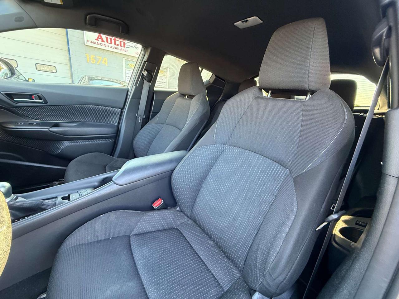 2019 Toyota C-HR XLE *CERTIFIED* Photo