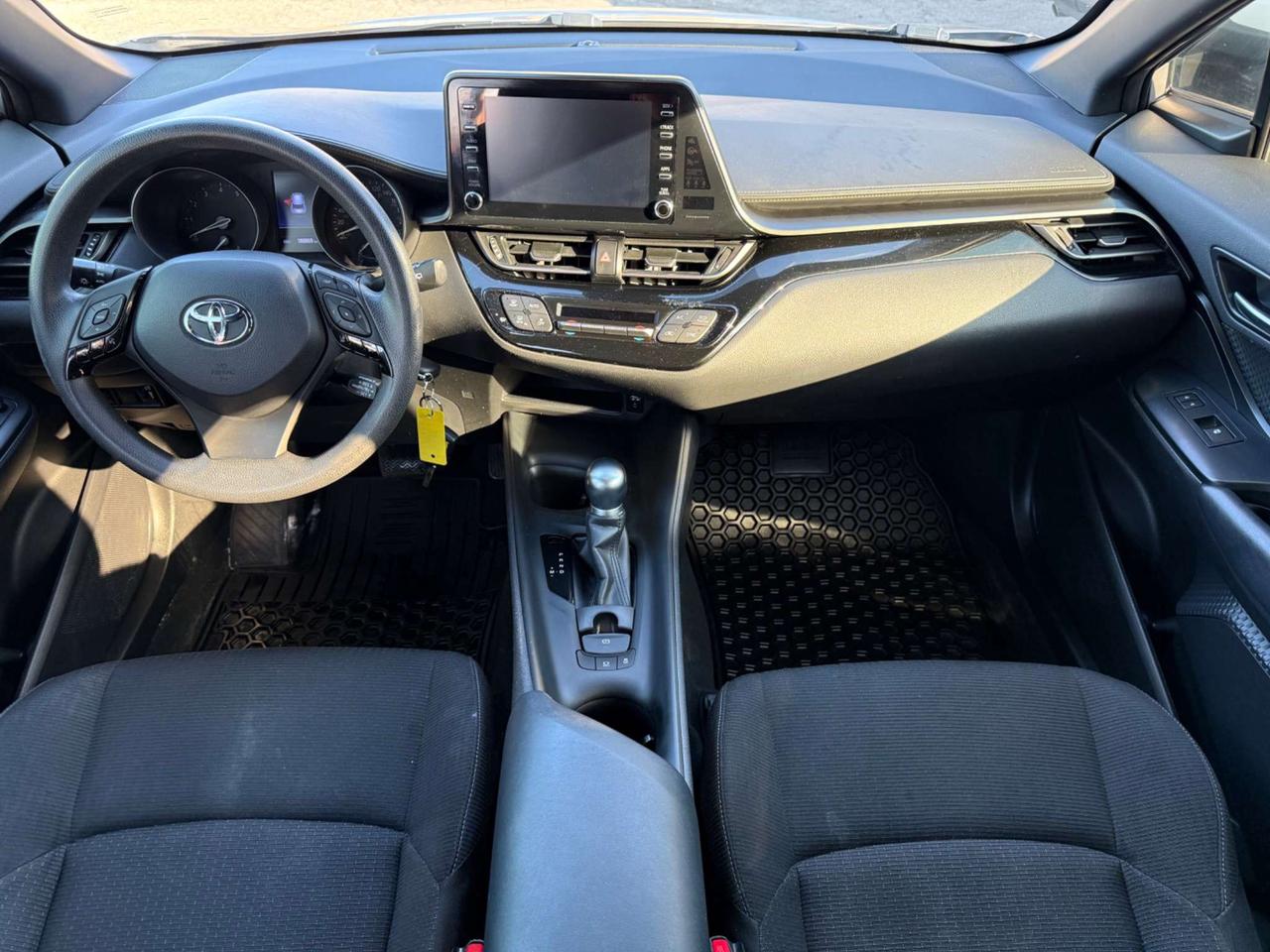 2019 Toyota C-HR XLE *CERTIFIED* Photo