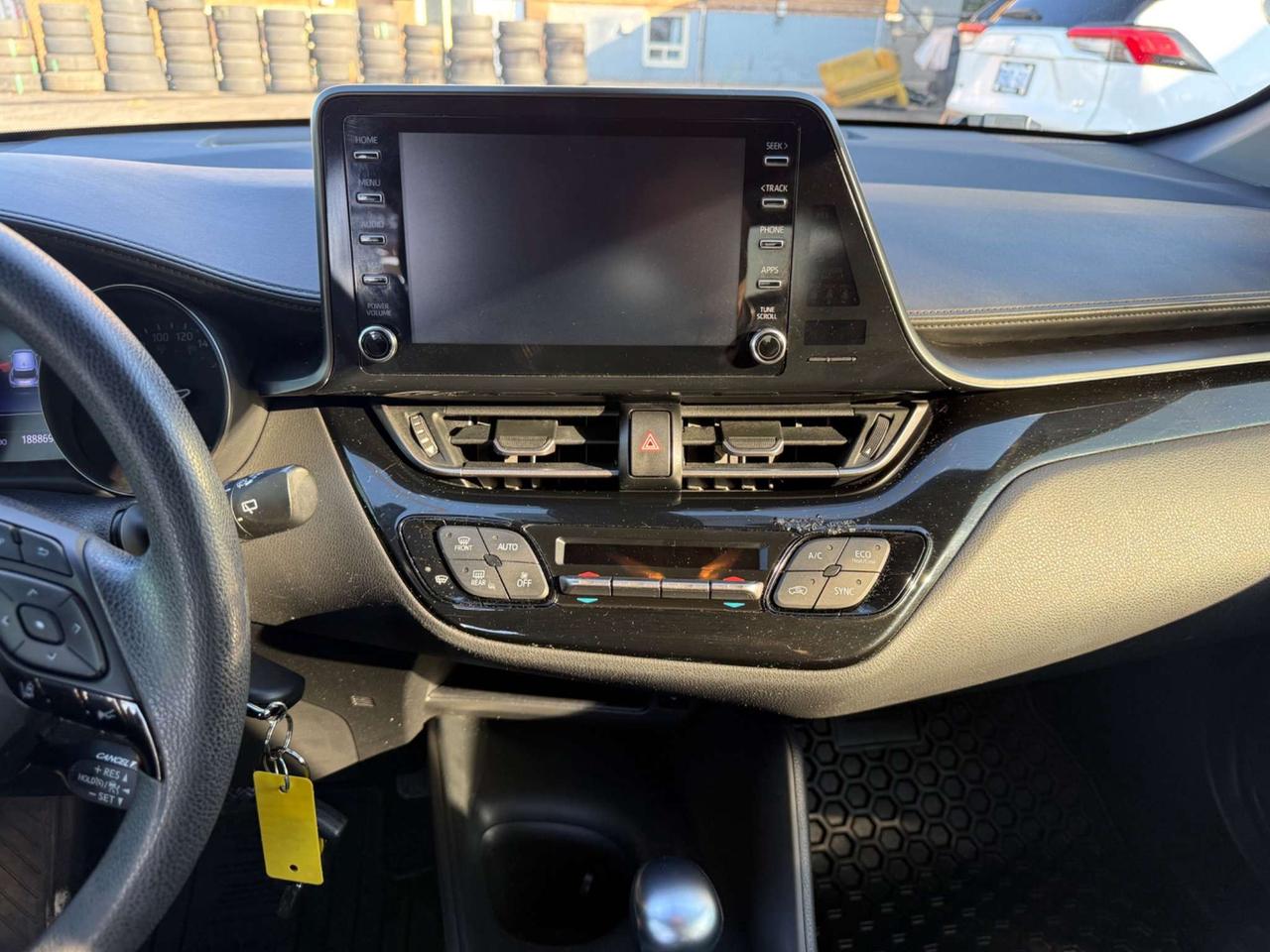 2019 Toyota C-HR XLE *CERTIFIED* Photo