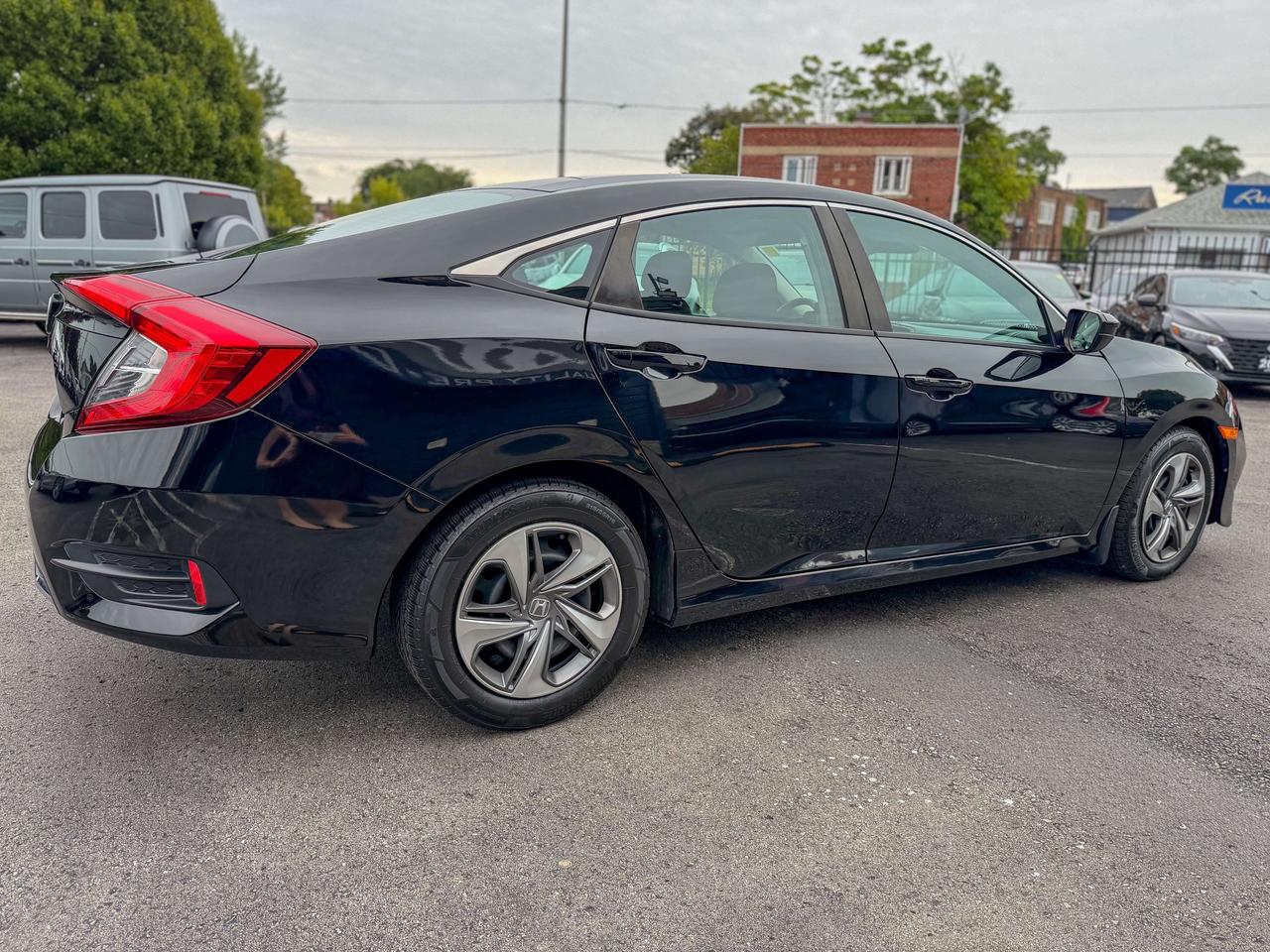 2019 Honda Civic LX/NO ACCIDENTS/LOW KM/CAMERA/ACC/LANE ASSIST/2.0L Photo