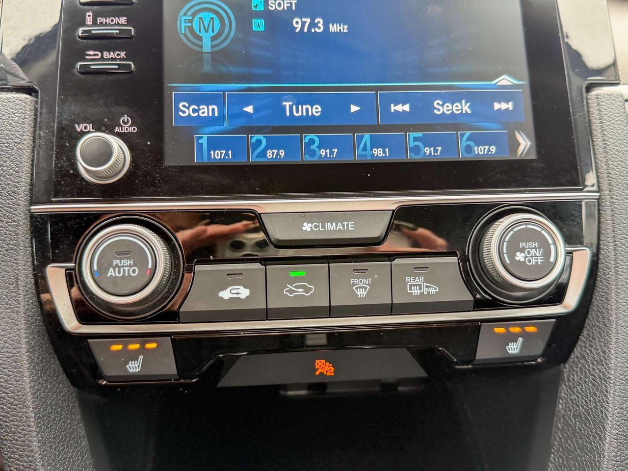 2019 Honda Civic LX/NO ACCIDENTS/LOW KM/CAMERA/ACC/LANE ASSIST/2.0L Photo