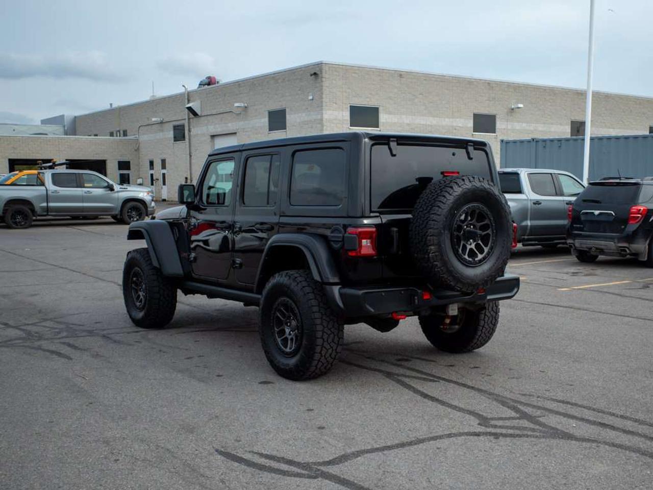 2023 Jeep Wrangler Rubicon - Adjustable Lumbar    Convertible Soft Top Photo