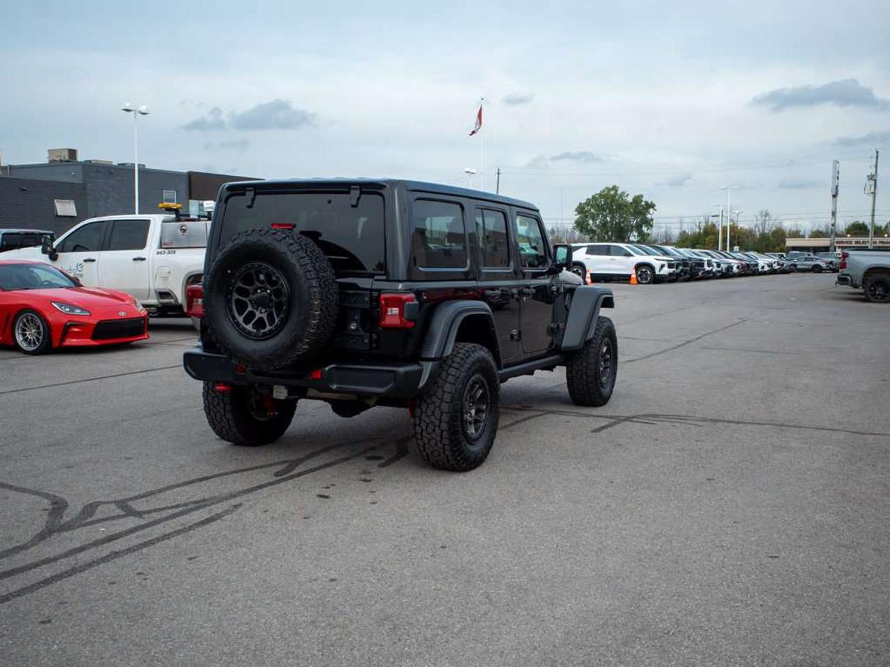 2023 Jeep Wrangler Rubicon - Adjustable Lumbar    Convertible Soft Top Photo