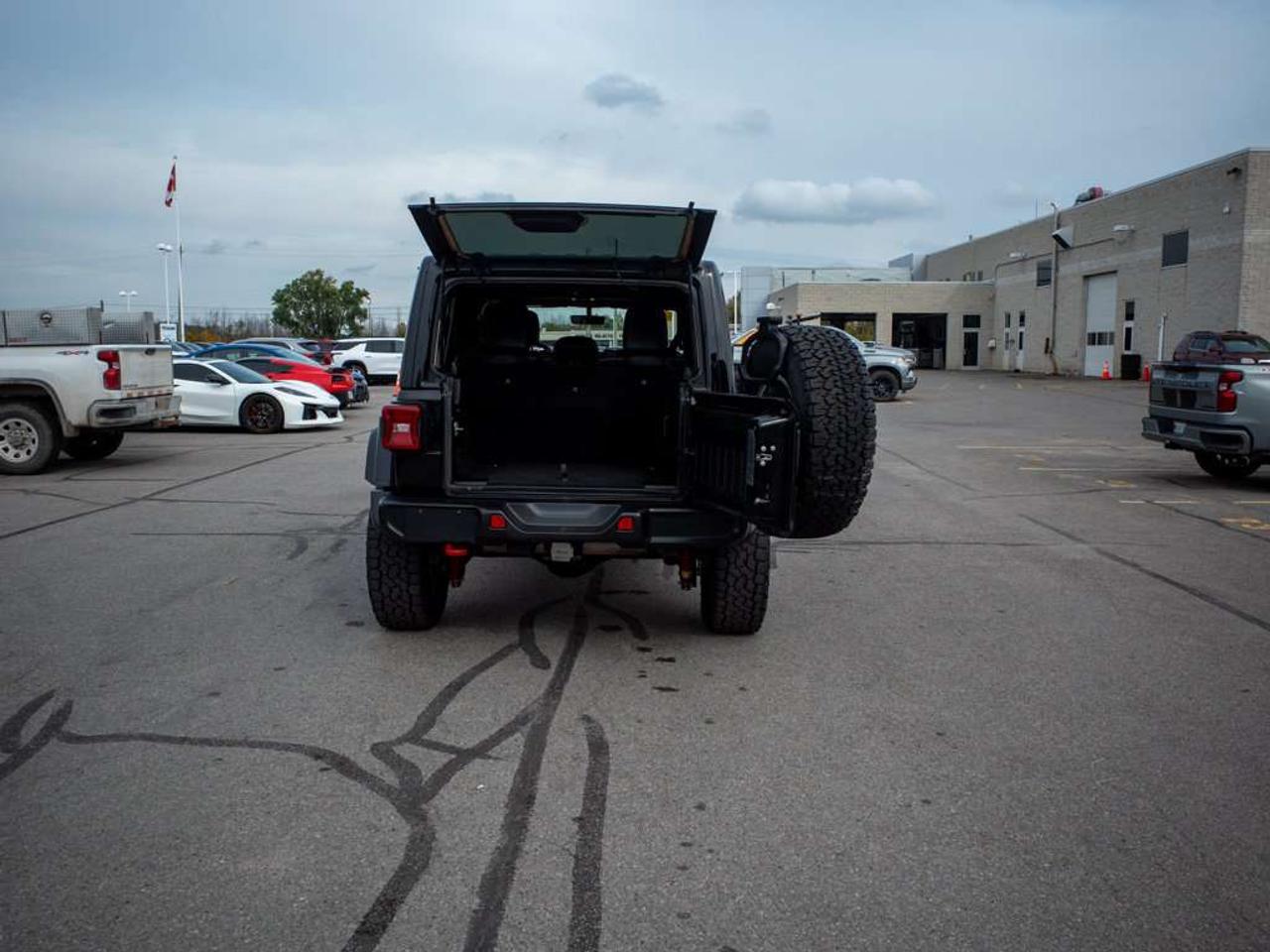 2023 Jeep Wrangler Rubicon - Adjustable Lumbar    Convertible Soft Top Photo