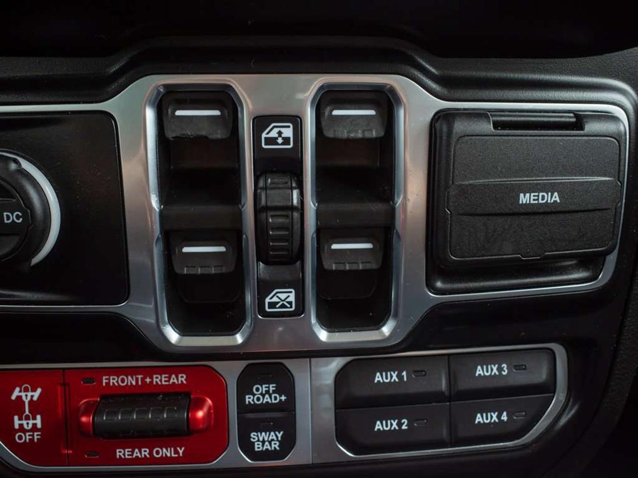 2023 Jeep Wrangler Rubicon - Adjustable Lumbar    Convertible Soft Top Photo
