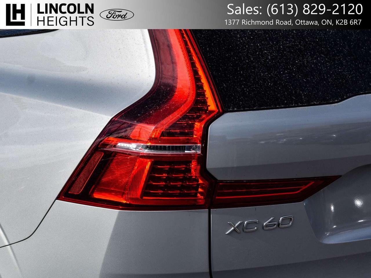 2024 Volvo XC60 Plus Dark Theme Photo