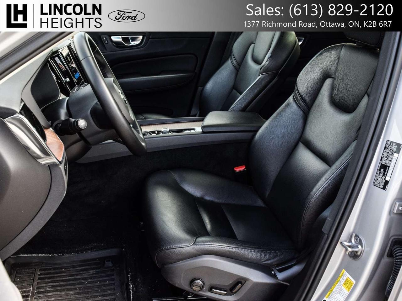 2024 Volvo XC60 Plus Dark Theme Photo