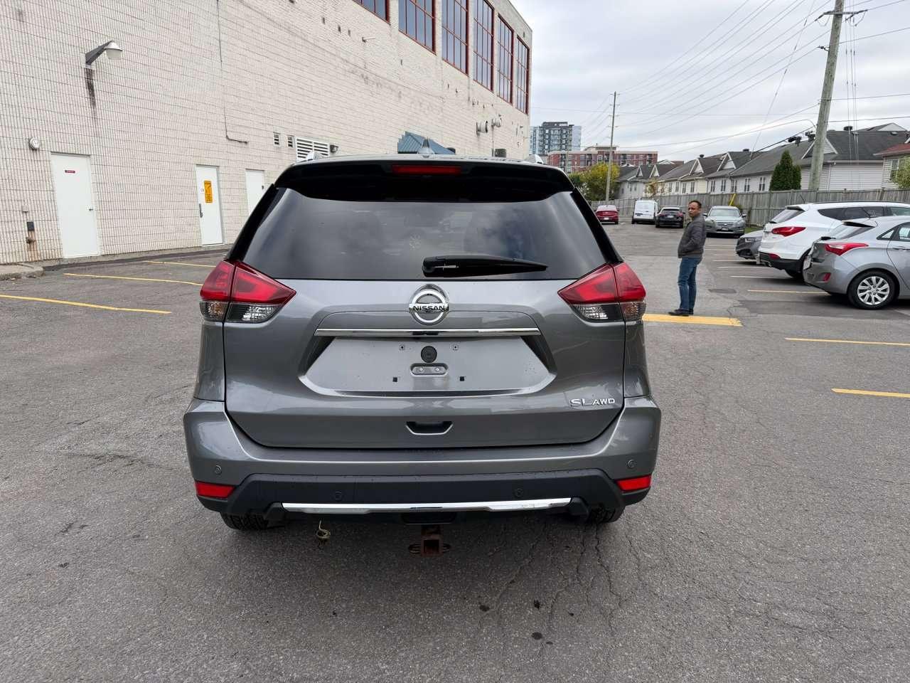 2019 Nissan Rogue SL Photo