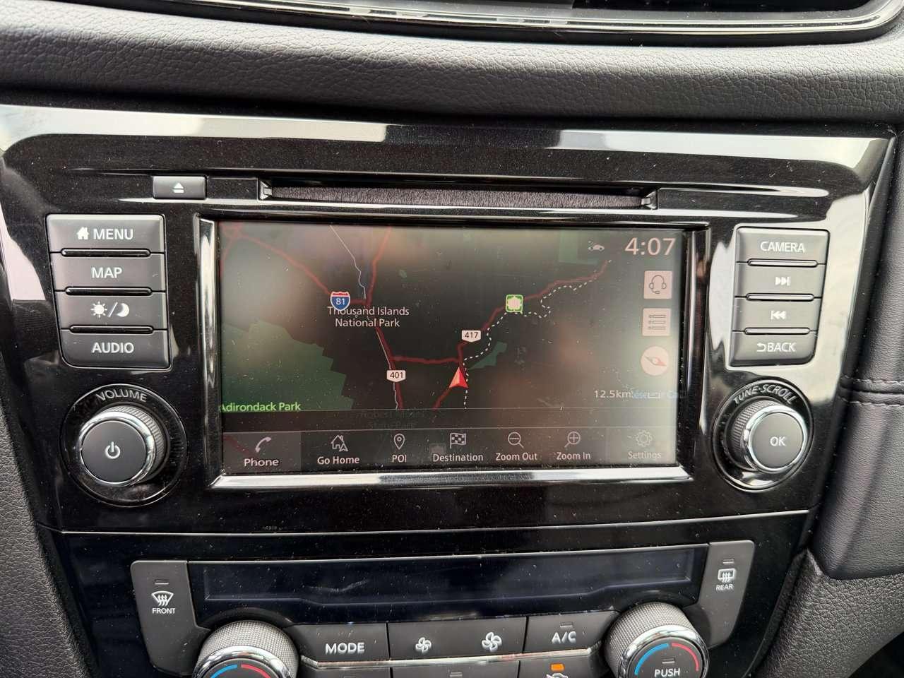 2019 Nissan Rogue SL Photo