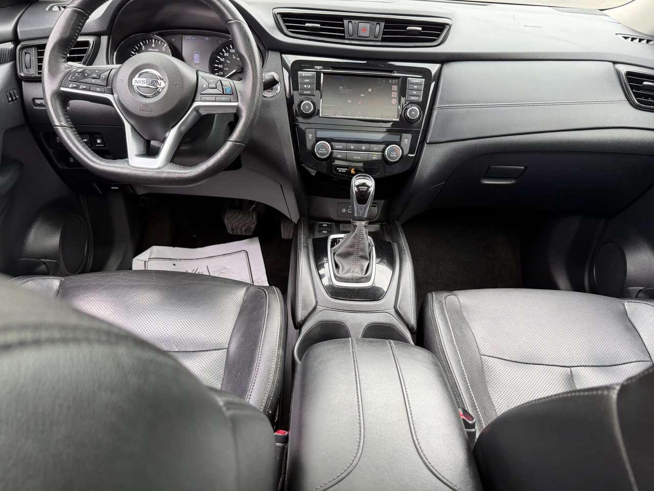 2019 Nissan Rogue SL Photo