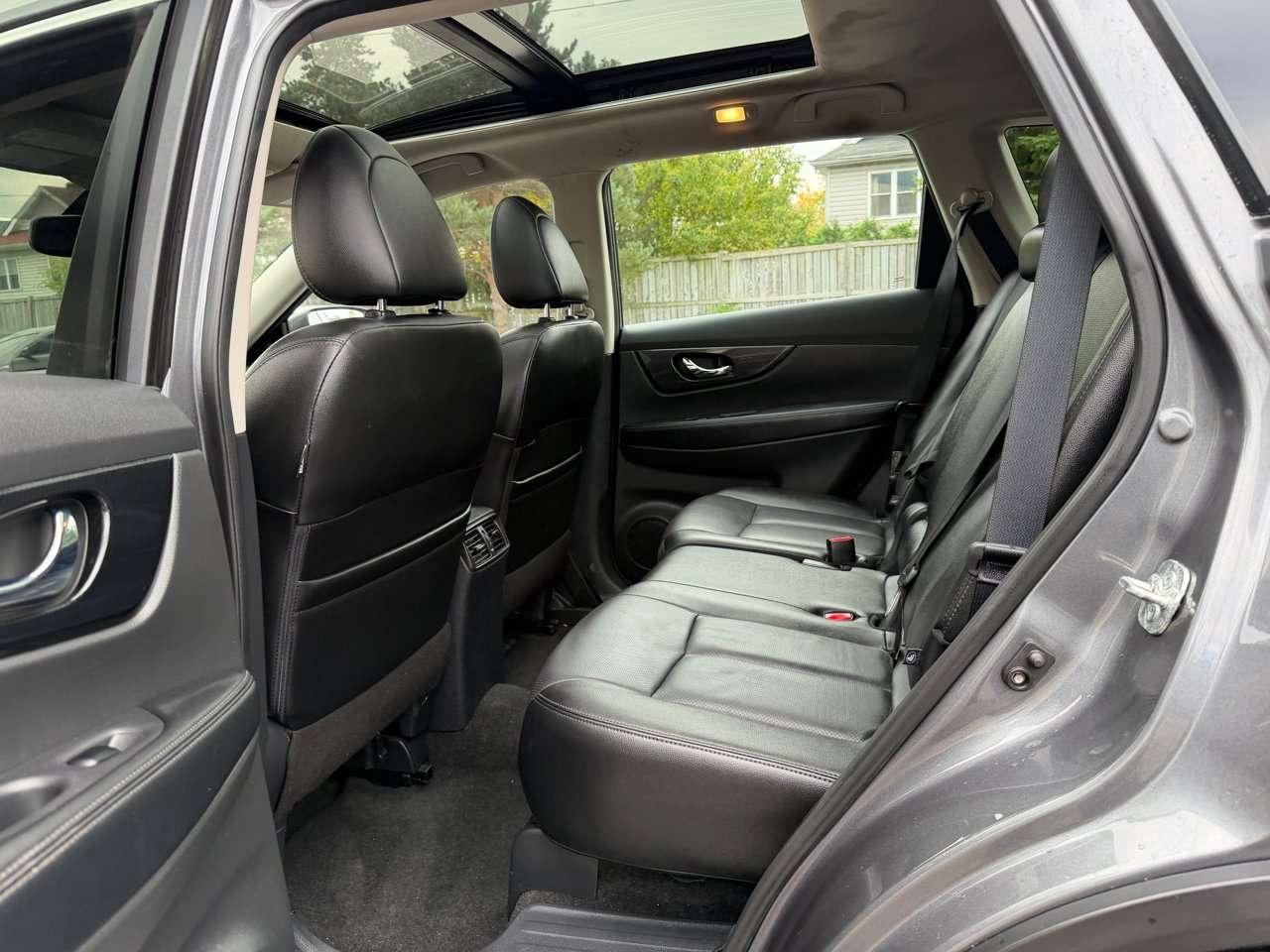 2019 Nissan Rogue SL Photo
