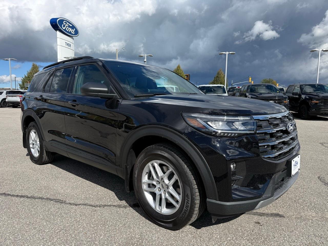 2027 Ford Explorer Active w/200A Pkg 4WD Photo