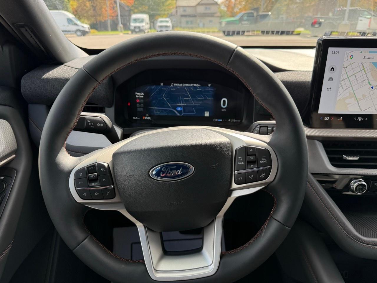 2027 Ford Explorer Active w/200A Pkg 4WD Photo