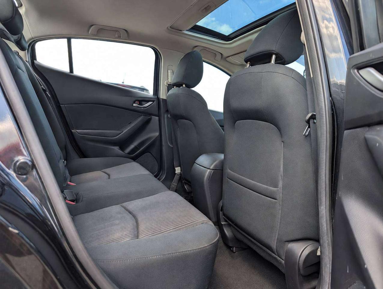 2014 Mazda 3 GS-SKY (No Accidents) Photo