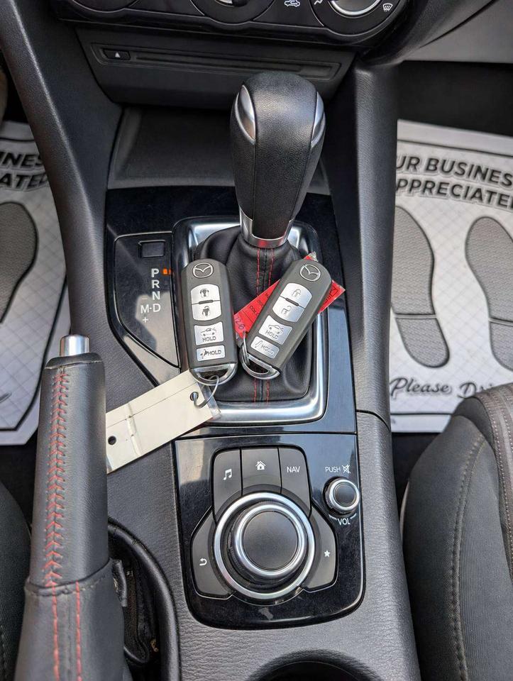 2014 Mazda 3 GS-SKY (No Accidents) Photo