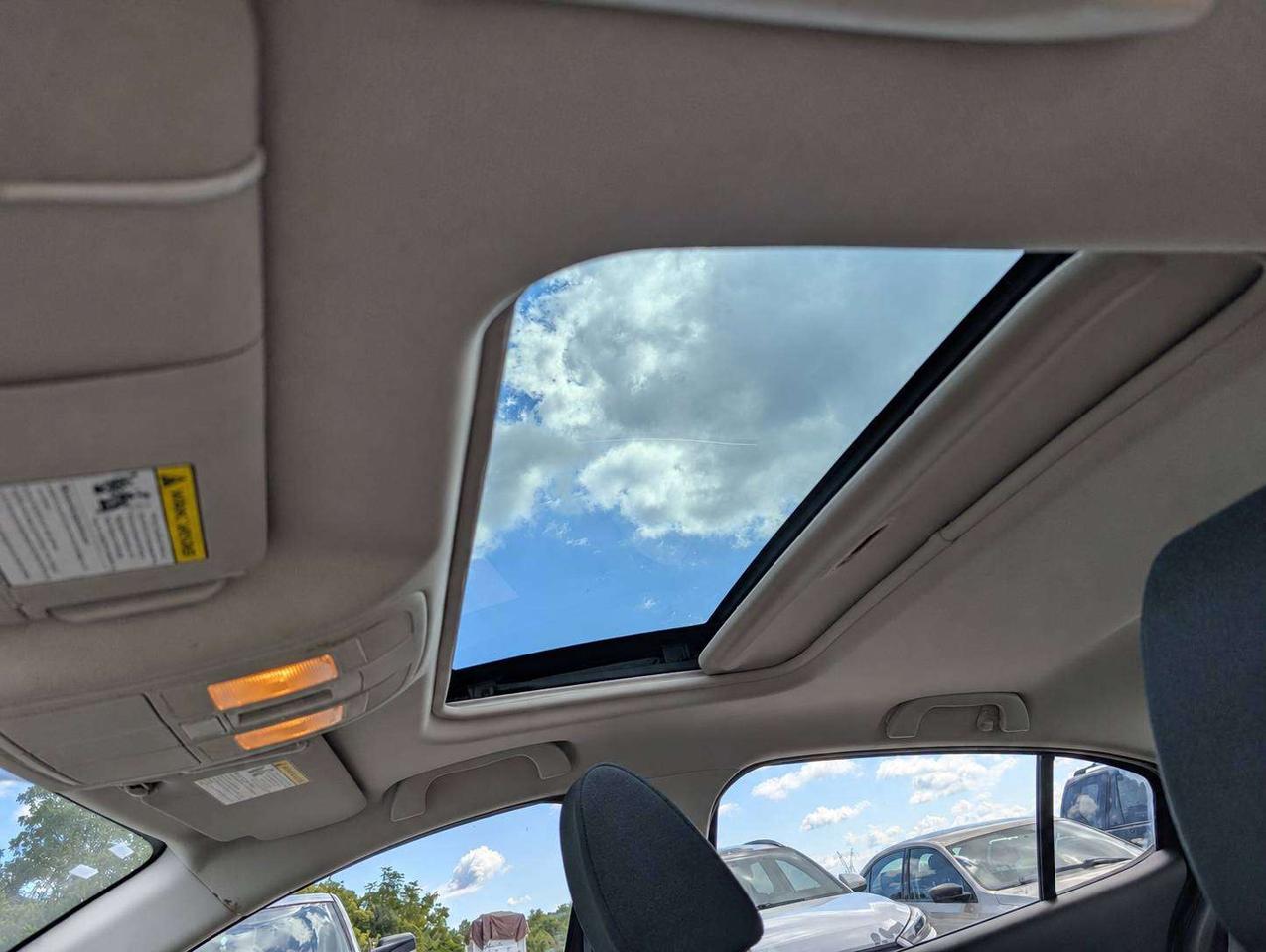 2014 Mazda 3 GS-SKY (No Accidents) Photo