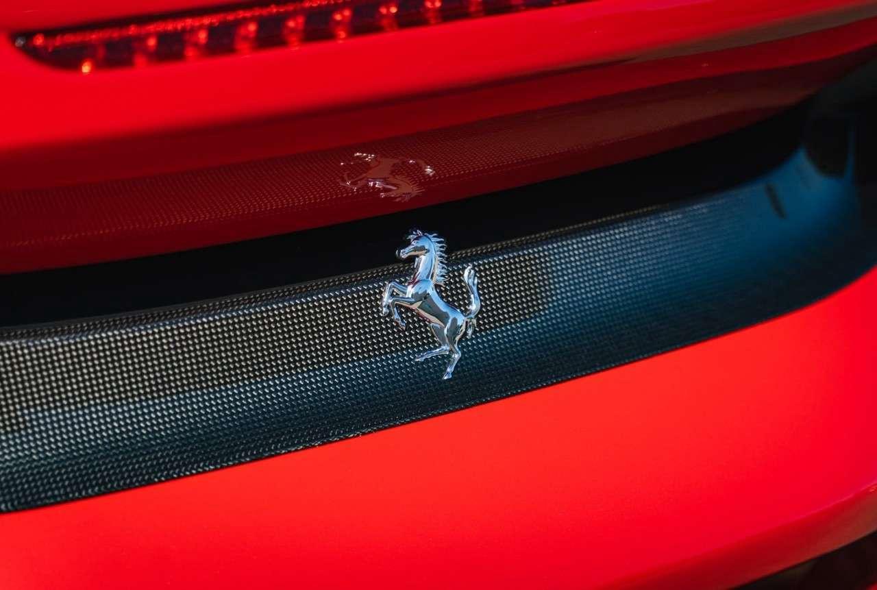 2019 Ferrari 488 Coupe Photo
