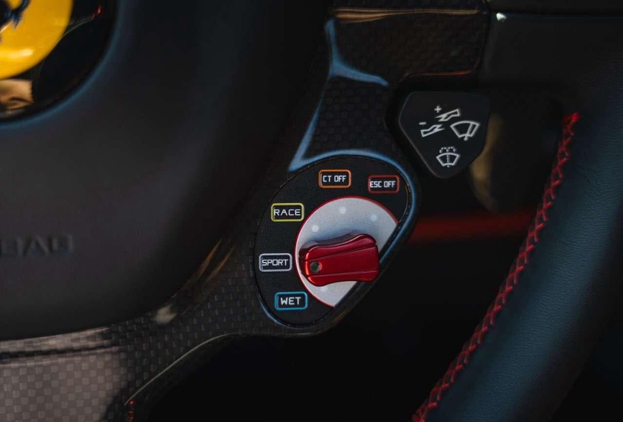 2019 Ferrari 488 Coupe Photo