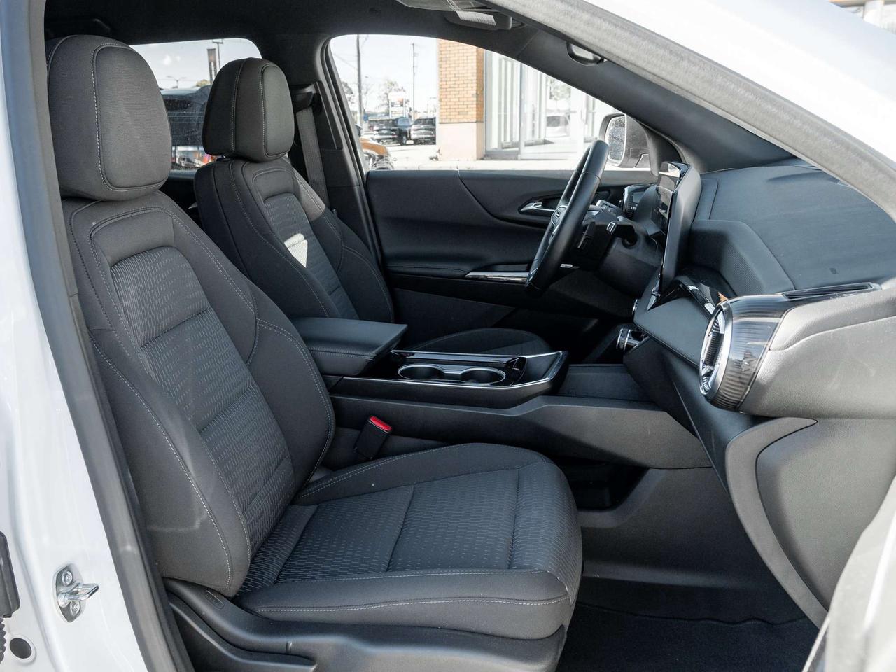 2025 Chevrolet Equinox LT AWD   Remote Start   Clean Carfax   Only 10K!!! Photo