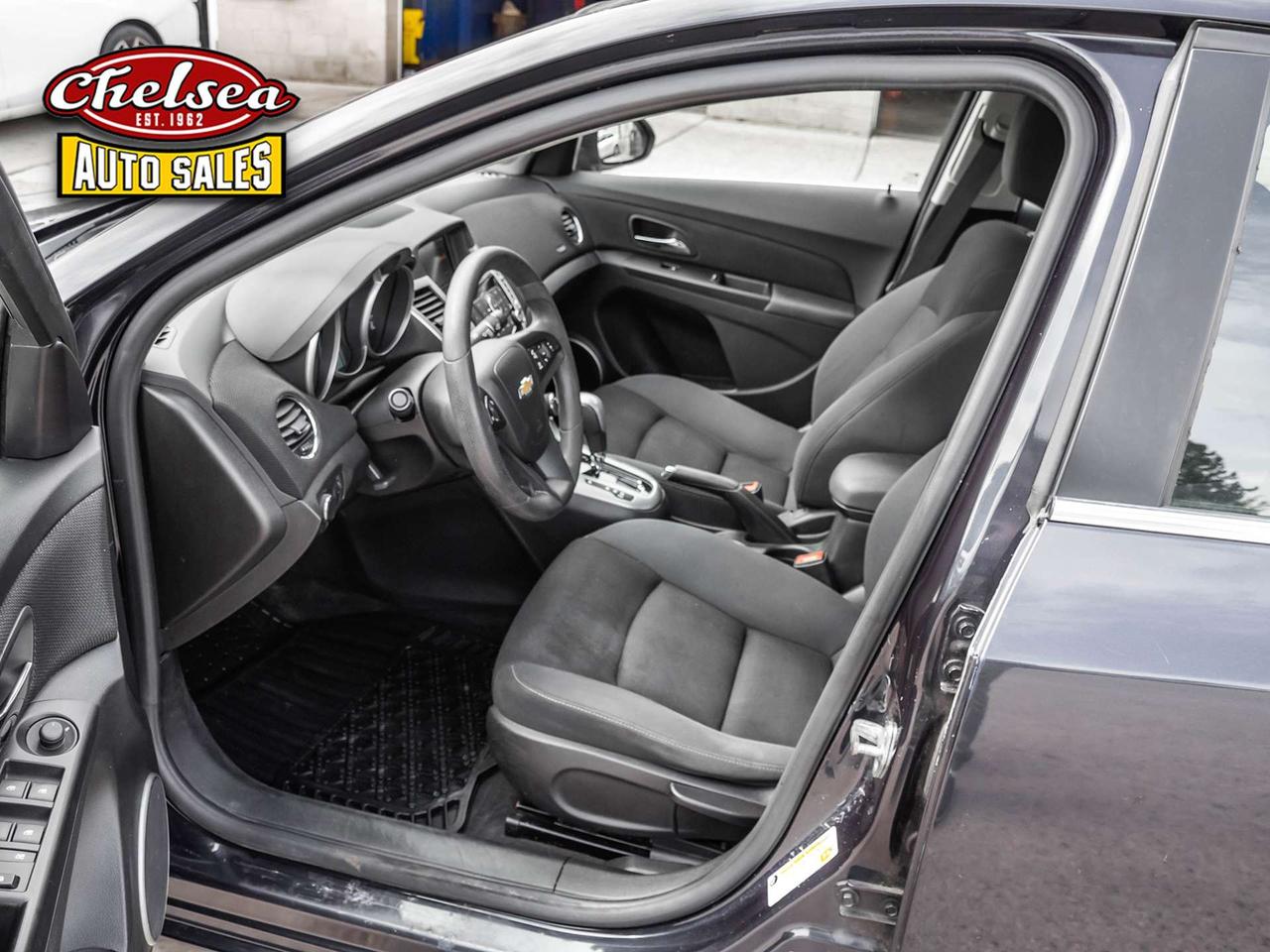 2016 Chevrolet Cruze 2LT Auto Photo