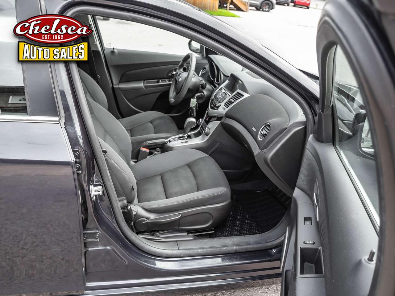 2016 Chevrolet Cruze 2LT Auto Photo