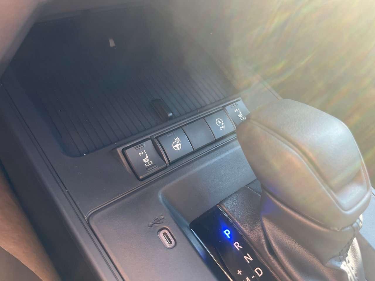 2026 Toyota Corolla Cross LE FWD 8MULTIMEDIA SCREEN   HEAT SEATS   HEAT STEER   WIRELESS CARPLAY/ANDROID AUTO   BLINDSPOT MONITOR Photo