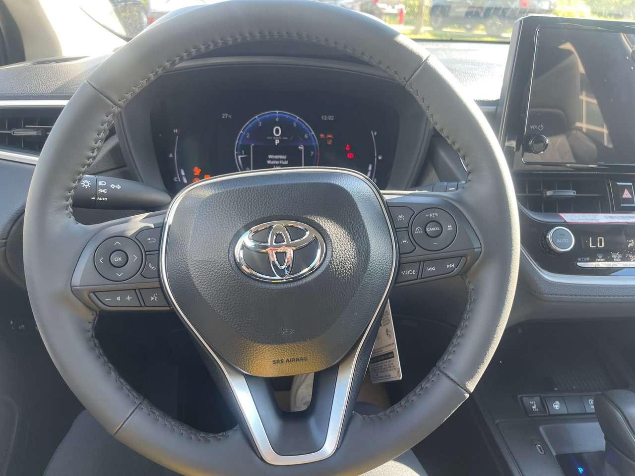 2026 Toyota Corolla Cross LE FWD 8MULTIMEDIA SCREEN   HEAT SEATS   HEAT STEER   WIRELESS CARPLAY/ANDROID AUTO   BLINDSPOT MONITOR Photo