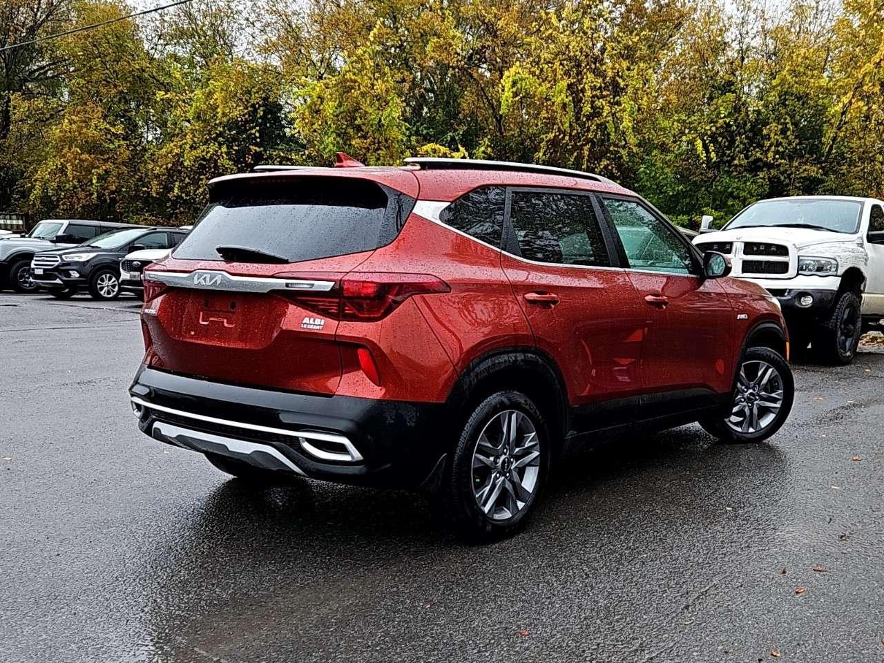 2022 Kia Seltos EX   ULTRA LOW KM   AWD    MOONROOF   HEATED SEATS Photo