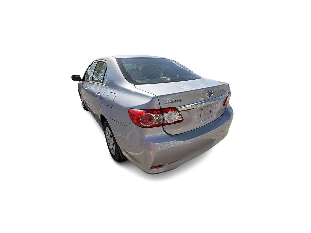2012 Toyota Corolla 4-door Sedan LE 4A FWD   CLOTH   CD PLAYER   BLUETOOTH CONNECT Photo